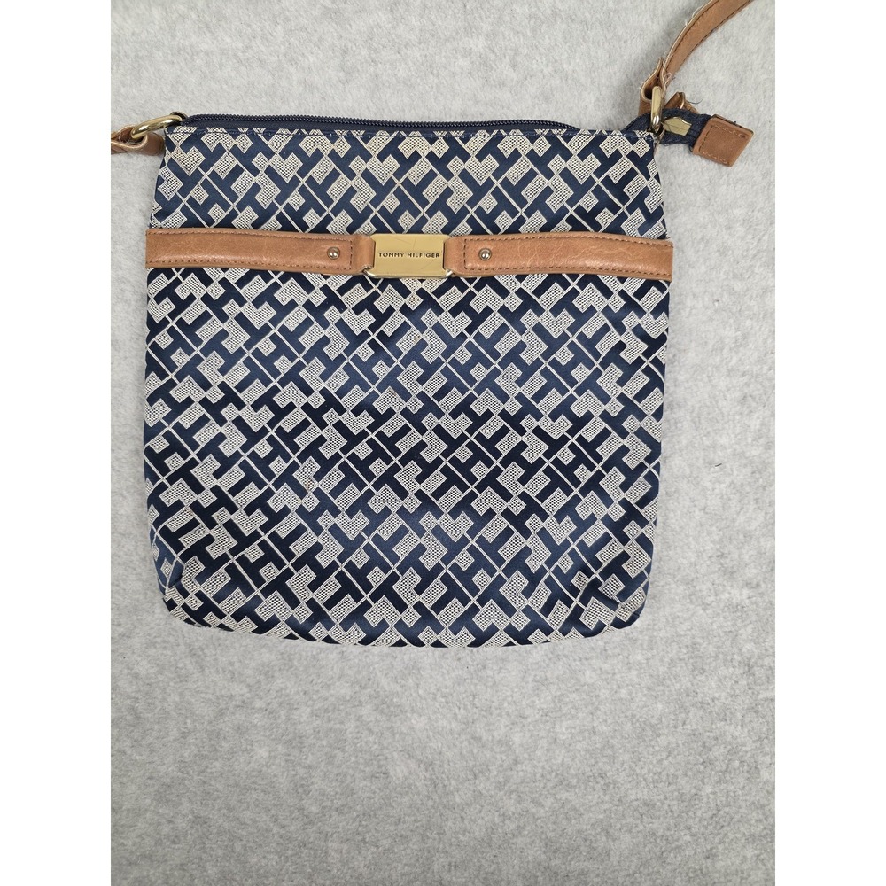Tommy Hilfiger Crossbody Bag Womens Navy Tan Logo Print Faux Leather Purse